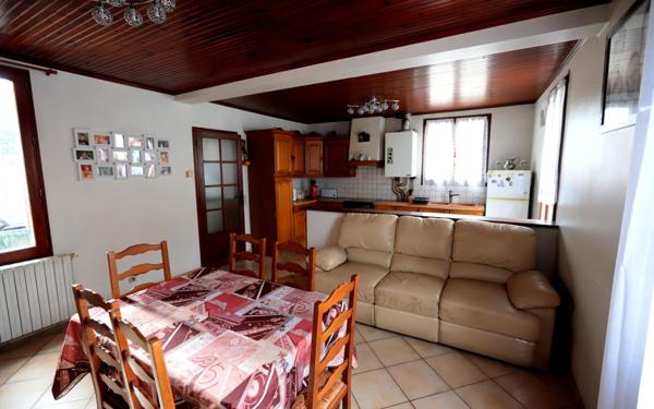 Maison à vendre    4 pièces • 83 m2 Les Mureaux