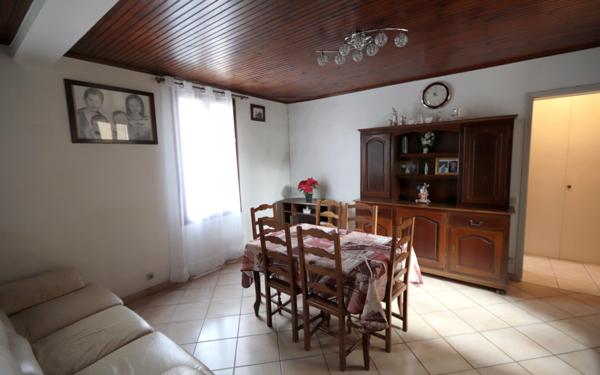 Maison à vendre    4 pièces • 83 m2 Les Mureaux