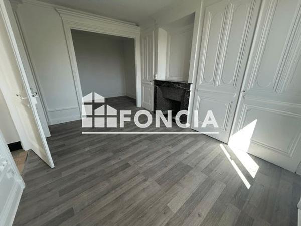 Location Studio 34.76 m² - 50 AVENUE DES BALMES Miribel 01700