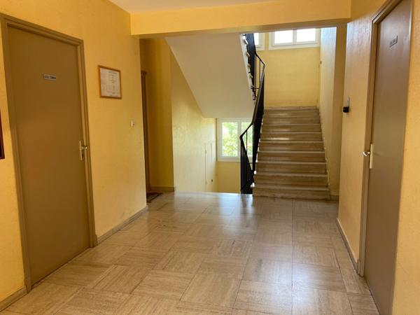 APPARTEMENT 5 PIECES 100 M2 VUE PANORAMIQUE - DOUBLE GARAGE