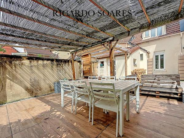 PONT-SAINTE-MAXENCE 60700 - MAISON DE VILLE 64 m² / 1 CHAMBRE / 1 STUDIO INDÉPENDANT / JARDIN ET TERRASSES