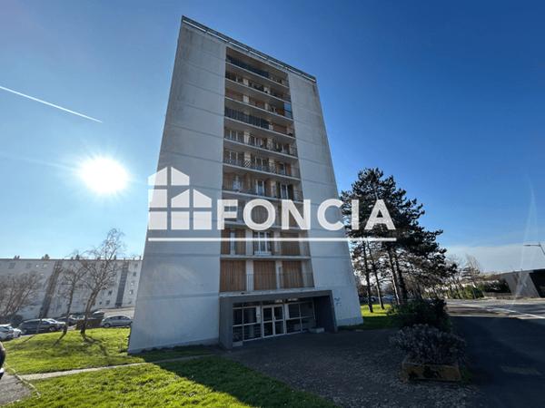 Location Appartement 4 pièces 70.89 m² - 48 AVENUE DE L'EUROPE Poitiers 86000