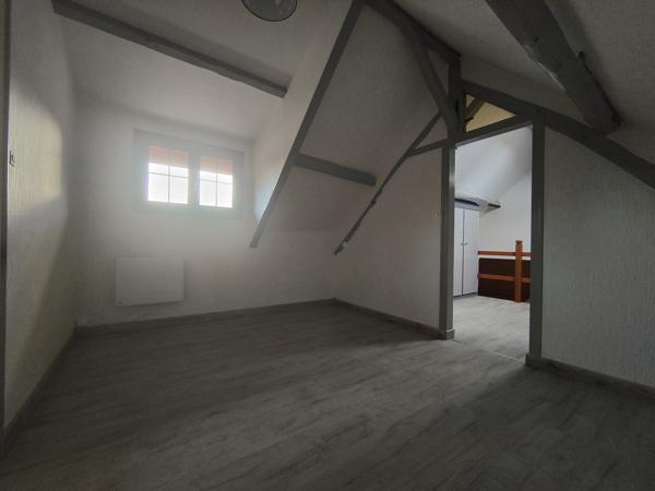 SUR ALLONNE, TRES BELLE MAISON DE CHARME RENOVEE DE 130m² HAB AVEC GARAGE ET DEPENDANCE SUR 1000 M² DE TERRAIN Allonne (60000)