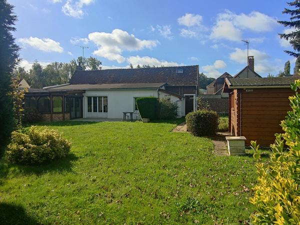 SUR ALLONNE, TRES BELLE MAISON DE CHARME RENOVEE DE 130m² HAB AVEC GARAGE ET DEPENDANCE SUR 1000 M² DE TERRAIN Allonne (60000)