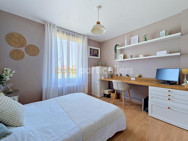 Vente
                Maison255 m² - 7 Pièces -
                    LILLE (59000)