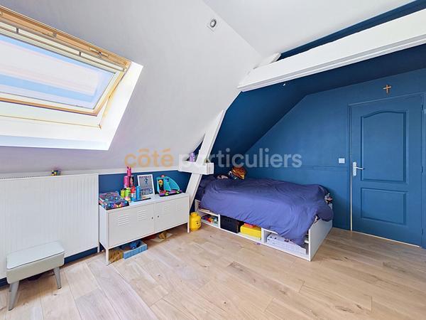 Vente
                Maison255 m² - 7 Pièces -
                    LILLE (59000)