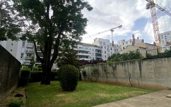 Appartement à louer    5 pièces • 122,14 m2 Lyon 2