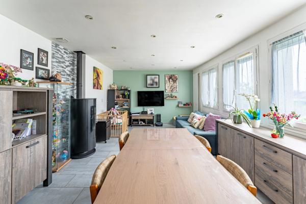 MONTLIGNON, VAL D'OISE (95) - Maison de 5 pièces principales - 109 m² (129 m² de surface au sol) - Proche écoles et commodités