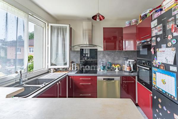 MONTLIGNON, VAL D'OISE (95) - Maison de 5 pièces principales - 109 m² (129 m² de surface au sol) - Proche écoles et commodités