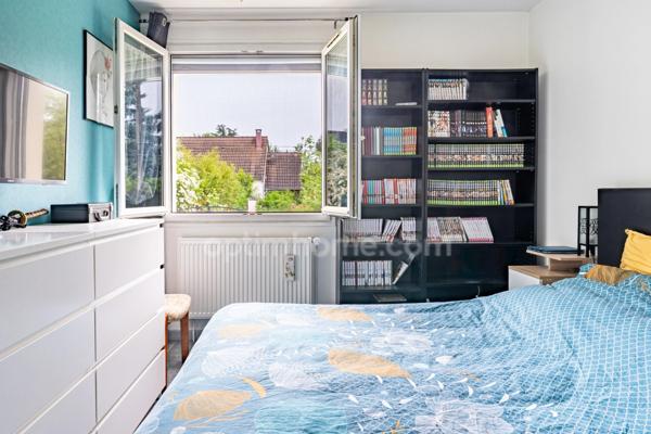 MONTLIGNON, VAL D'OISE (95) - Maison de 5 pièces principales - 109 m² (129 m² de surface au sol) - Proche écoles et commodités