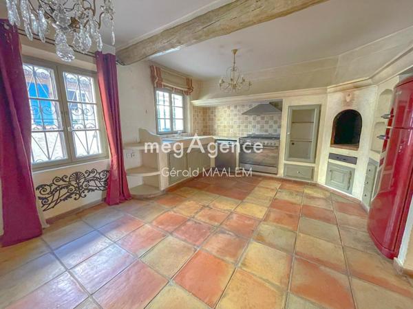 Maison à COGOLIN, 83310 - 7 pièces 231m²