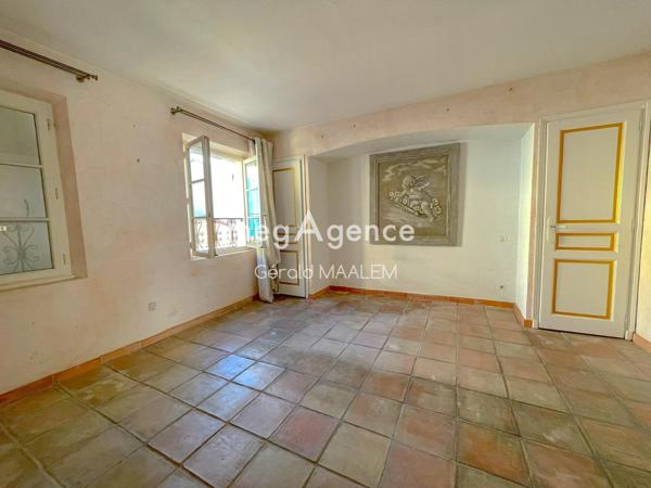 Maison à COGOLIN, 83310 - 7 pièces 231m²