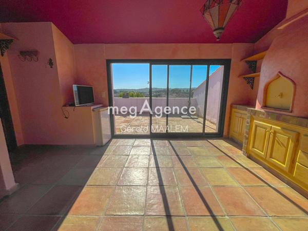 Maison à COGOLIN, 83310 - 7 pièces 231m²