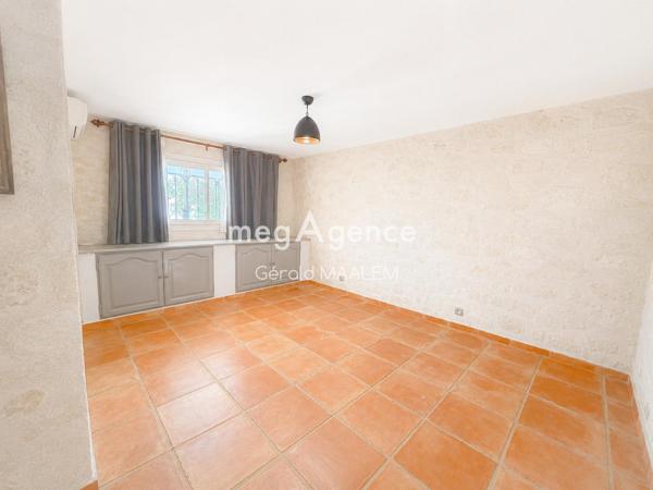 Maison à COGOLIN, 83310 - 7 pièces 231m²