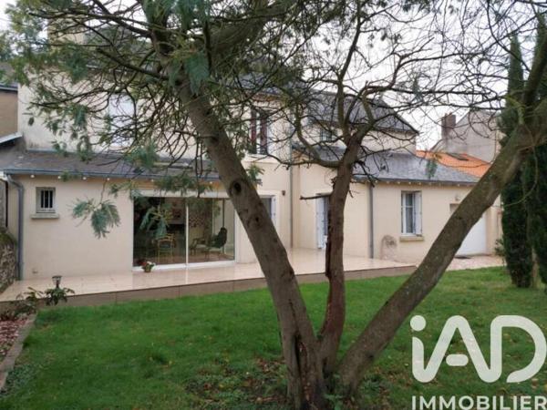 Maison à vendre 6 pièces 165 m² Parthenay