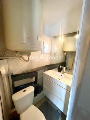 Immeuble à LA SEYNE-SUR-MER, 83500 - 203m²