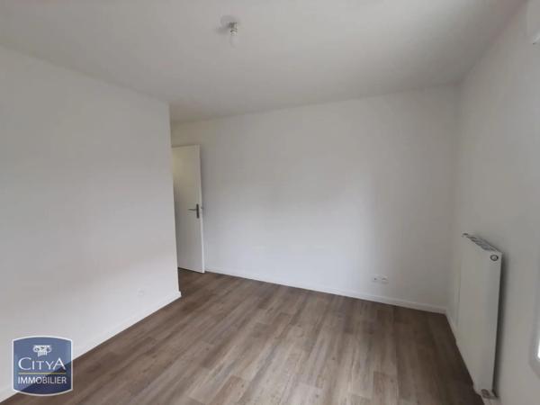 Appartement à louer 4 pièces 75.4m² Chenôve (21300)