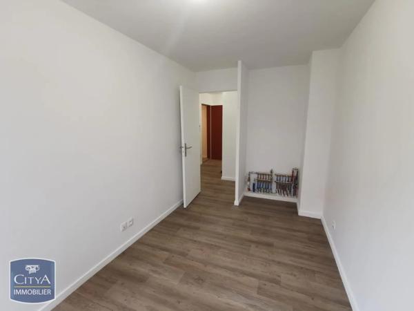 Appartement à louer 4 pièces 75.4m² Chenôve (21300)