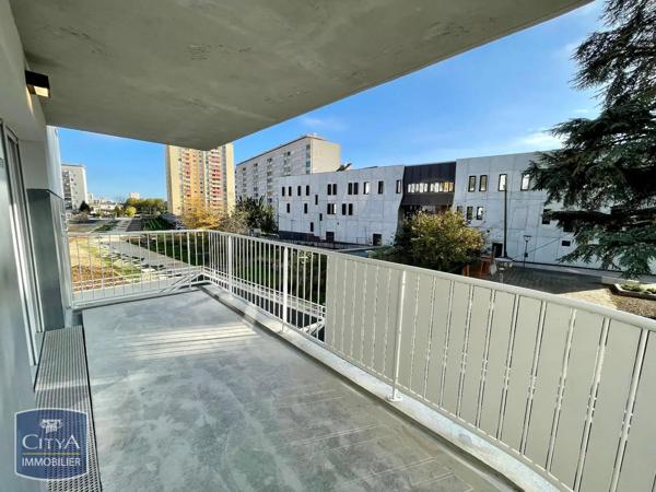 Appartement à louer 4 pièces 75.4m² Chenôve (21300)