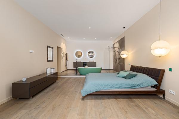 LE CANNET HISTORIQUE – Loft 245 m² exceptionnel