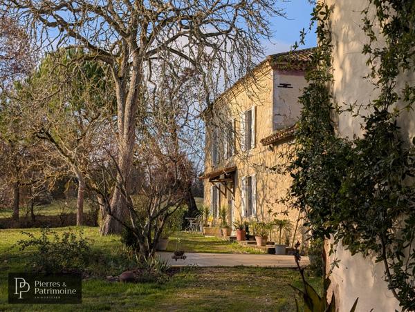 Montréal (32250) Propriété avec gîte et dépendances sur 2ha