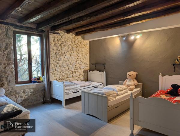 Montréal (32250) Propriété avec gîte et dépendances sur 2ha