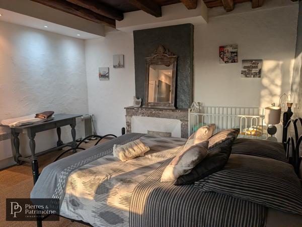 Montréal (32250) Propriété avec gîte et dépendances sur 2ha