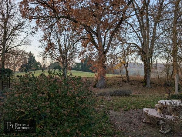 Montréal (32250) Propriété avec gîte et dépendances sur 2ha