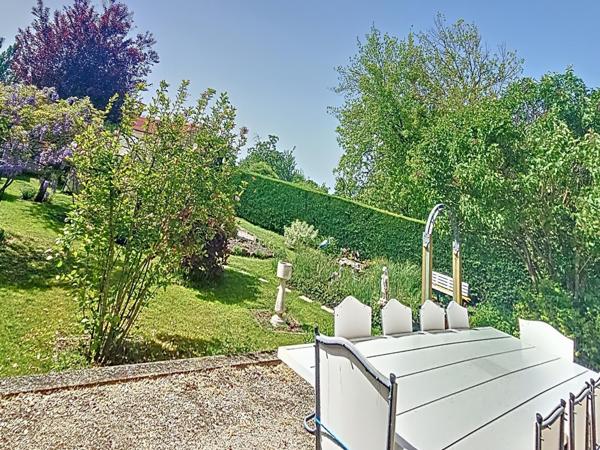 Maison lumineuse avec 4 chambres plus bureau & SDJ