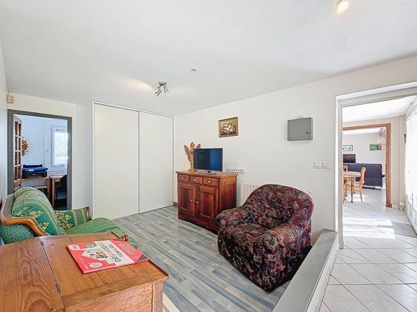 Maison lumineuse avec 4 chambres plus bureau & SDJ