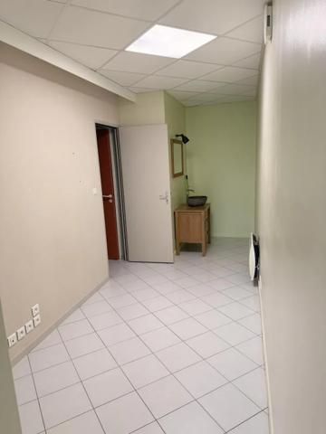Bureau à louer à Luc-la-Primaube (12450)