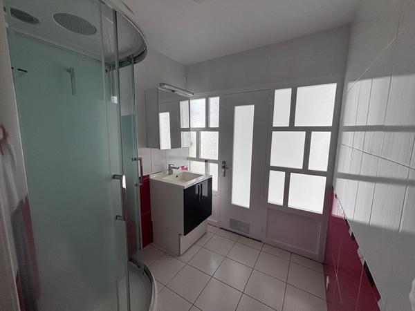Appartement T4 avec balcon Laval Laval