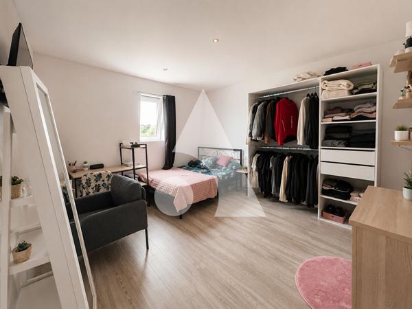 Maison 4 pièces 144 m2