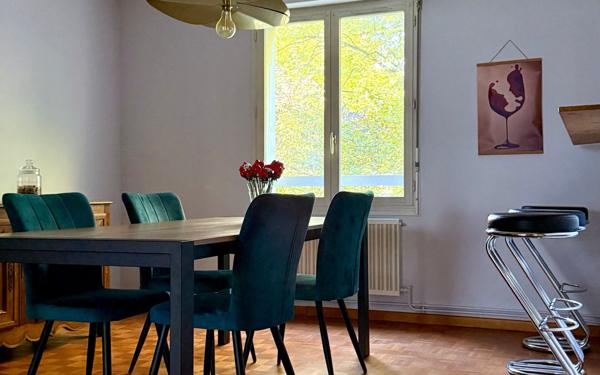 Appartement à vendre    3 pièces • 97 m2 Châlons-en-Champagne