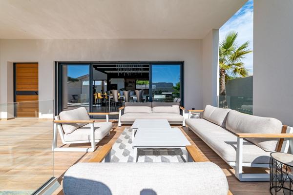 Vente Maison de luxe Agde 5 Pièces 145 m²