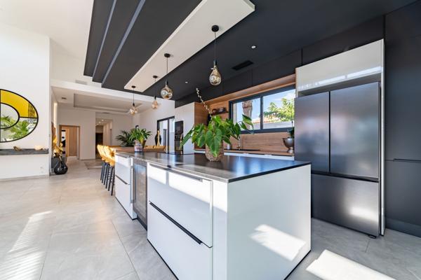 Vente Maison de luxe Agde 5 Pièces 145 m²
