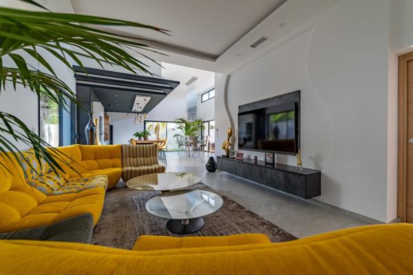 Vente Maison de luxe Agde 5 Pièces 145 m²