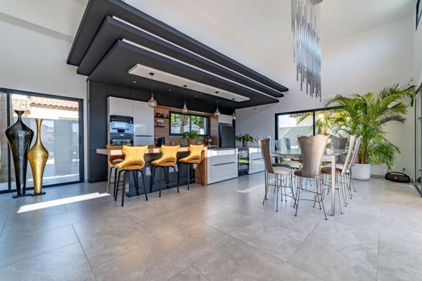 Vente Maison de luxe Agde 5 Pièces 145 m²