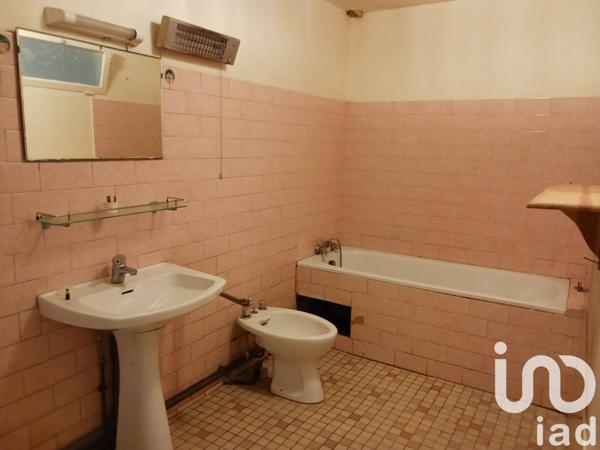 Maison 6 pièces de 118 m² à Saint-Secondin (86350)