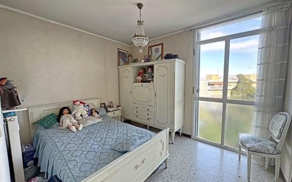 Appartement à vendre    3 pièces • 55,35 m2 Marseille 8