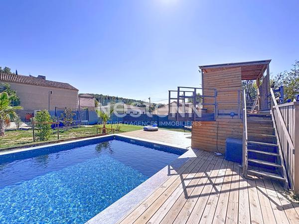 Belle maison contemporaine 6 pièces de 148 m2 avec piscine, terrain de volley, salle de sport, dépendance et grand garage sur terrain de 2300 m² Tourouzelle 11200