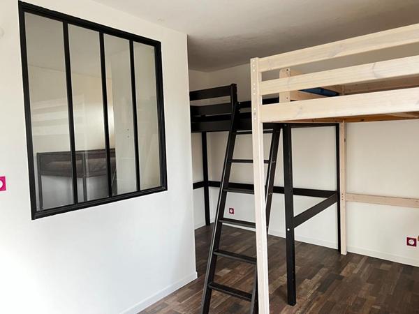 Maison  6 pièces, 97 m² + dépendances en pierres