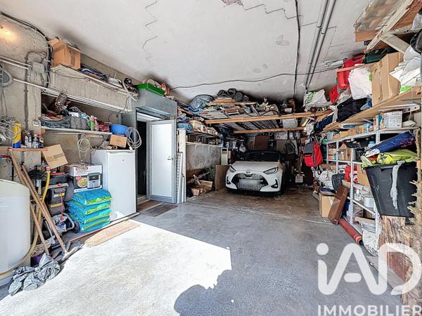 Maison à vendre 8 pièces 392 m² Marseille 15