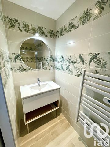 Maison à vendre 9 pièces 198 m² Lathus-Saint-Rémy