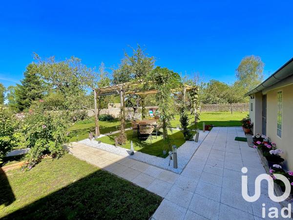 Maison à vendre 9 pièces 198 m² Lathus-Saint-Rémy