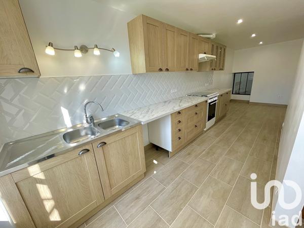 Maison à vendre 9 pièces 198 m² Lathus-Saint-Rémy