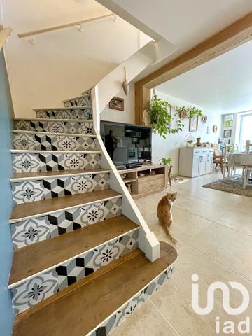 Maison à vendre 9 pièces 198 m² Lathus-Saint-Rémy