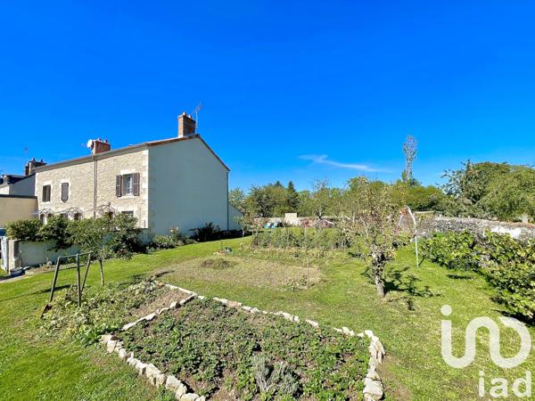 Maison à vendre 9 pièces 198 m² Lathus-Saint-Rémy