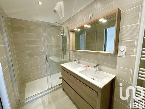 Maison à vendre 9 pièces 198 m² Lathus-Saint-Rémy