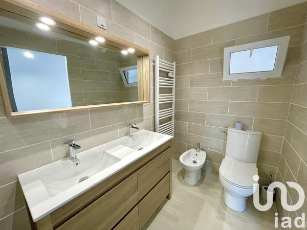 Maison à vendre 9 pièces 198 m² Lathus-Saint-Rémy